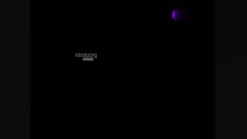 金发无毛小美女全裸在户外自慰