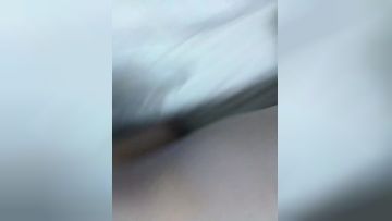 熟女妈妈3P我要吃鸡吧爽死我了鸡吧好硬哪夹的好紧被你夹废了哈哈阿姨大屁屁口活也好第01集