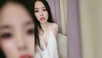 徐婉婉特选精彩直播自慰七月二十号