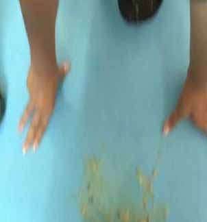 样子不错的迷情思儿被大款主人调教720P高清无水印