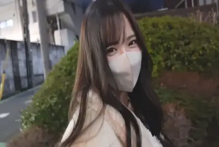 FC2-4538614FC2-4538614 【性爱感觉好得停不下来】与人人都想发生性关系的美女的